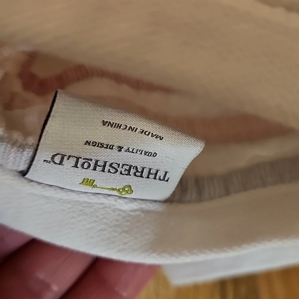 2 Threshold Hand Towel with Subtle Pink Stripes